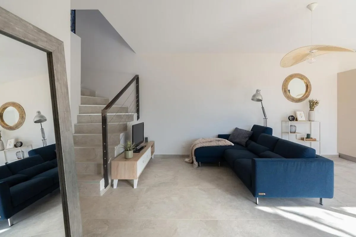 Maison Paisible Au Pied De La Sainte Victoire Ideale Pour Un Sejour En Famille Ou Entre Amis Beaurecueil